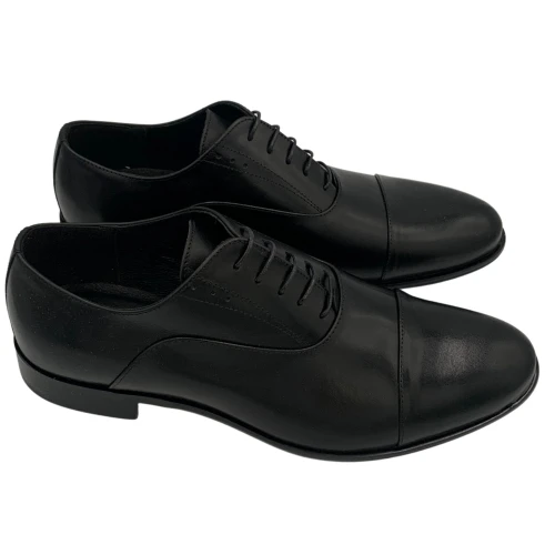 Czarne buty do garnituru